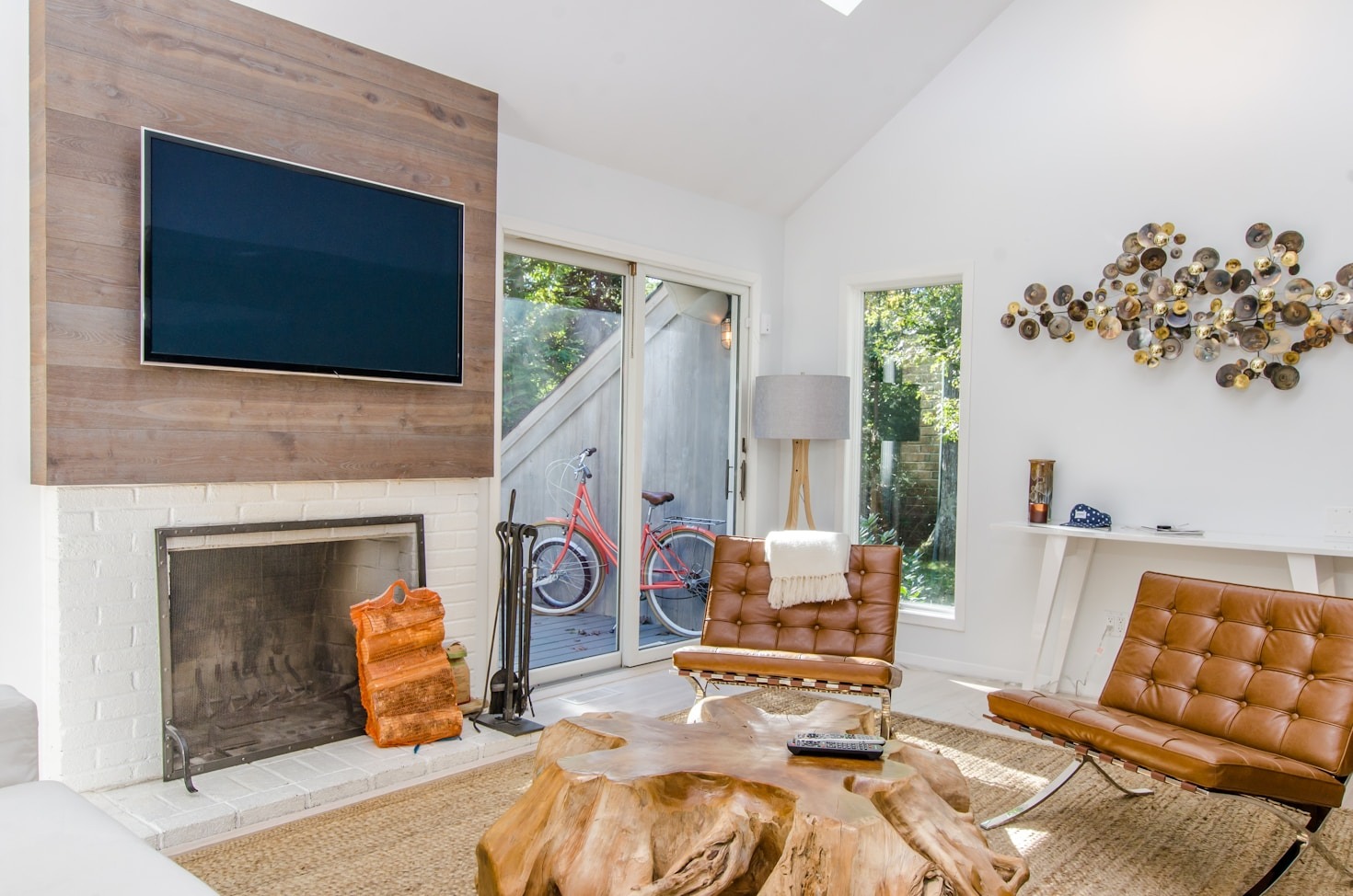 How to Create a Smart Living Environment